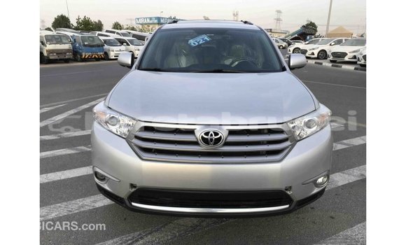 Buy Import Toyota Highlander Other Car in Import - Dubai in Belait Buy Import Toyota Highlander Other Car in Import - Dubai in Belait
