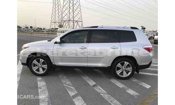 Buy Import Toyota Highlander Other Car in Import - Dubai in Belait Buy Import Toyota Highlander Other Car in Import - Dubai in Belait