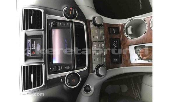 Buy Import Toyota Highlander Other Car in Import - Dubai in Belait Buy Import Toyota Highlander Other Car in Import - Dubai in Belait