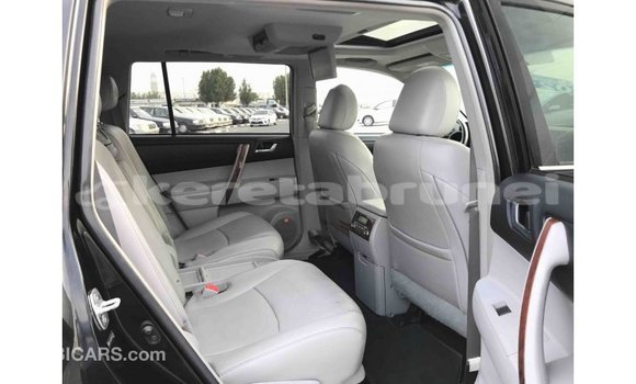 Buy Import Toyota Highlander Black Car in Import - Dubai in Belait Buy Import Toyota Highlander Black Car in Import - Dubai in Belait