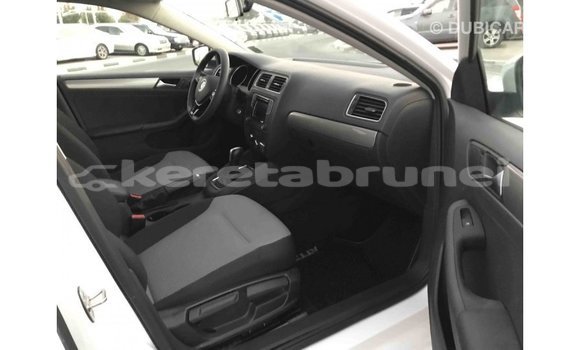 Buy Import Volkswagen Jetta White Car in Import - Dubai in Belait Buy Import Volkswagen Jetta White Car in Import - Dubai in Belait