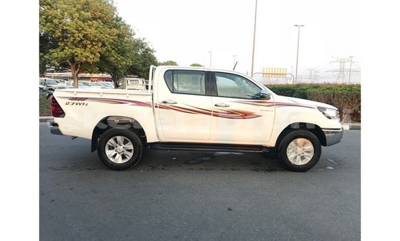 Buy Import Toyota Hilux White Car in Import - Dubai in Belait Buy Import Toyota Hilux White Car in Import - Dubai in Belait