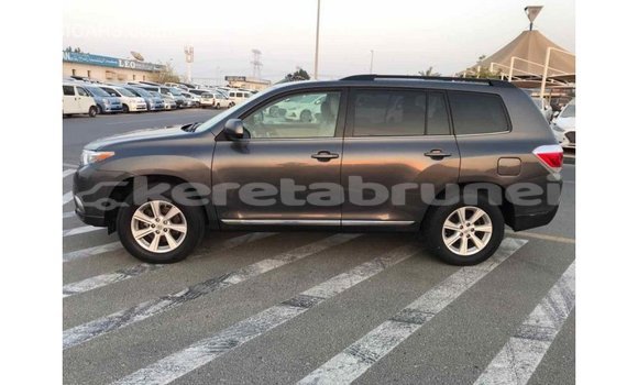 Buy Import Toyota Highlander Other Car in Import - Dubai in Belait Buy Import Toyota Highlander Other Car in Import - Dubai in Belait