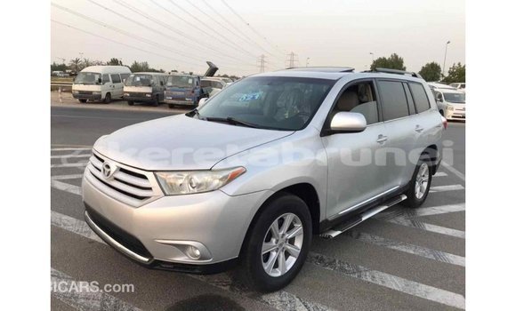 Buy Import Toyota Highlander Other Car in Import - Dubai in Belait Buy Import Toyota Highlander Other Car in Import - Dubai in Belait