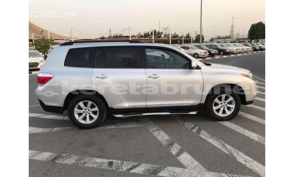 Buy Import Toyota Highlander Other Car in Import - Dubai in Belait Buy Import Toyota Highlander Other Car in Import - Dubai in Belait