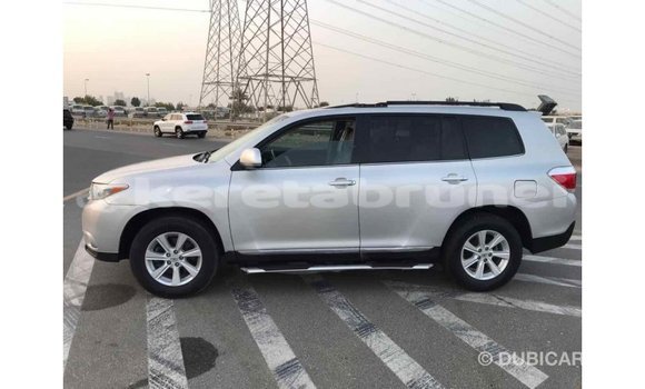 Buy Import Toyota Highlander Other Car in Import - Dubai in Belait Buy Import Toyota Highlander Other Car in Import - Dubai in Belait