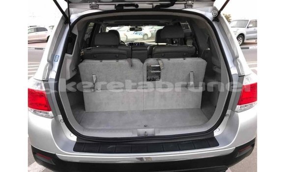 Buy Import Toyota Highlander Other Car in Import - Dubai in Belait Buy Import Toyota Highlander Other Car in Import - Dubai in Belait