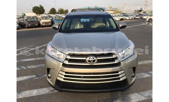 Buy Import Toyota Highlander Beige Car in Import - Dubai in Belait Buy Import Toyota Highlander Beige Car in Import - Dubai in Belait