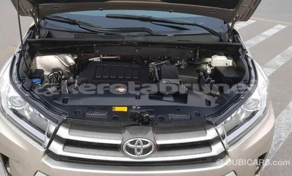 Buy Import Toyota Highlander Beige Car in Import - Dubai in Belait Buy Import Toyota Highlander Beige Car in Import - Dubai in Belait