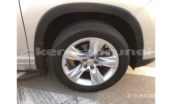 Buy Import Toyota Highlander Beige Car in Import - Dubai in Belait Buy Import Toyota Highlander Beige Car in Import - Dubai in Belait