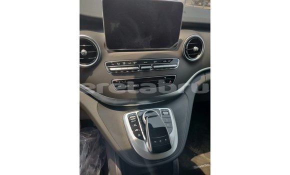 Buy Import Mercedes-Benz 250 Black Car in Import - Dubai in Belait Buy Import Mercedes-Benz 250 Black Car in Import - Dubai in Belait