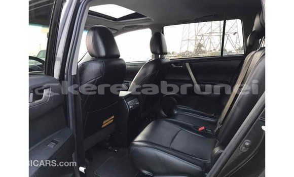 Buy Import Toyota Highlander Black Car in Import - Dubai in Belait Buy Import Toyota Highlander Black Car in Import - Dubai in Belait