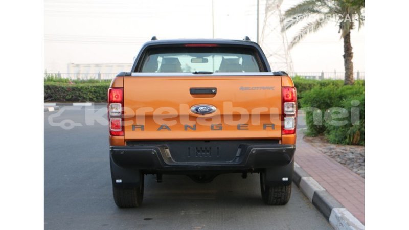 Big with watermark ford ranger belait import dubai 1697