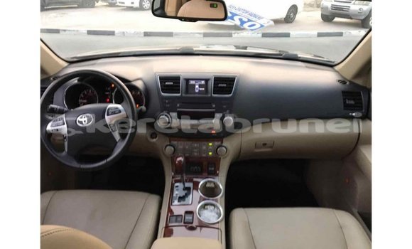 Buy Import Toyota Highlander Black Car in Import - Dubai in Belait Buy Import Toyota Highlander Black Car in Import - Dubai in Belait