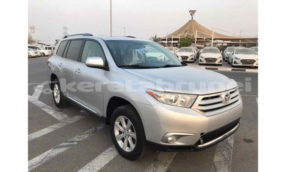 Buy Import Toyota Highlander Other Car in Import - Dubai in Belait Buy Import Toyota Highlander Other Car in Import - Dubai in Belait