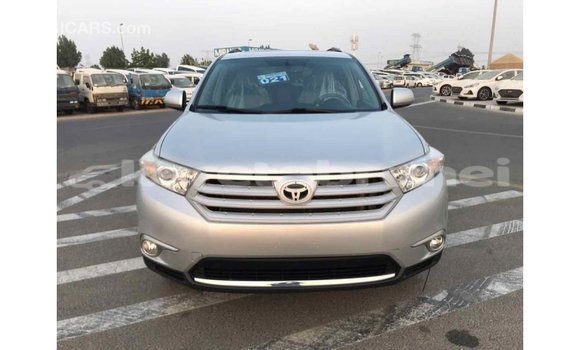 Buy Import Toyota Highlander Other Car in Import - Dubai in Belait Buy Import Toyota Highlander Other Car in Import - Dubai in Belait