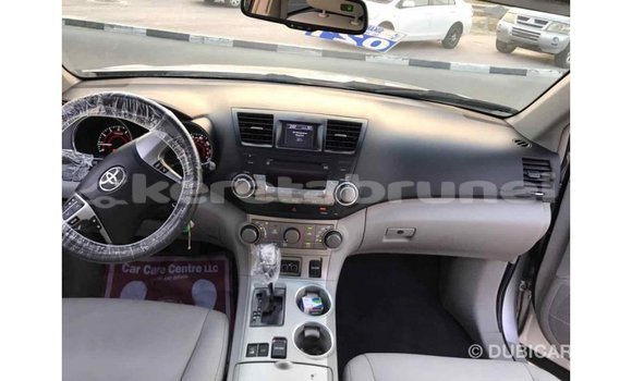 Buy Import Toyota Highlander Other Car in Import - Dubai in Belait Buy Import Toyota Highlander Other Car in Import - Dubai in Belait