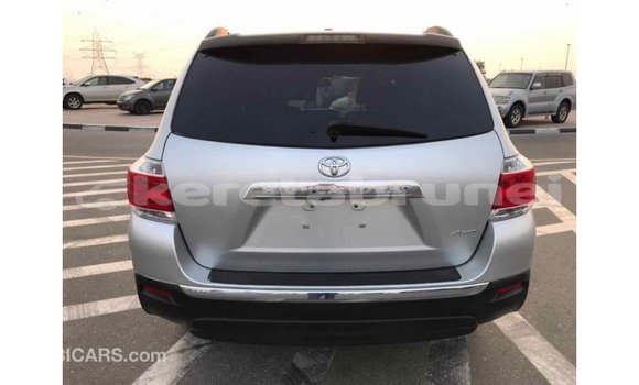 Buy Import Toyota Highlander Other Car in Import - Dubai in Belait Buy Import Toyota Highlander Other Car in Import - Dubai in Belait
