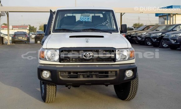 Buy Import Toyota Land Cruiser Beige Car in Import - Dubai in Belait Buy Import Toyota Land Cruiser Beige Car in Import - Dubai in Belait