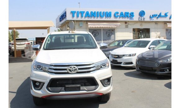 Buy Import Toyota Hilux White Car in Import - Dubai in Belait Buy Import Toyota Hilux White Car in Import - Dubai in Belait