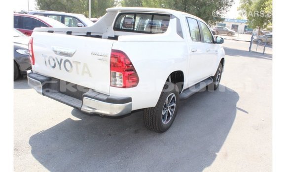 Buy Import Toyota Hilux White Car in Import - Dubai in Belait Buy Import Toyota Hilux White Car in Import - Dubai in Belait
