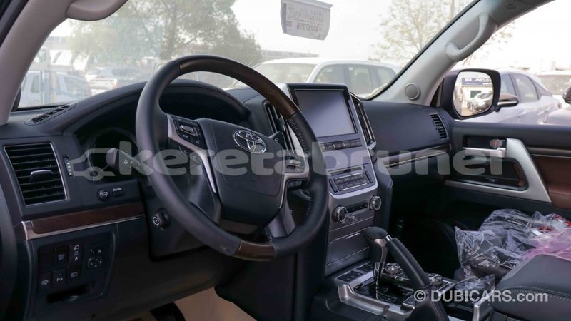 Big with watermark toyota land cruiser belait import dubai 1736