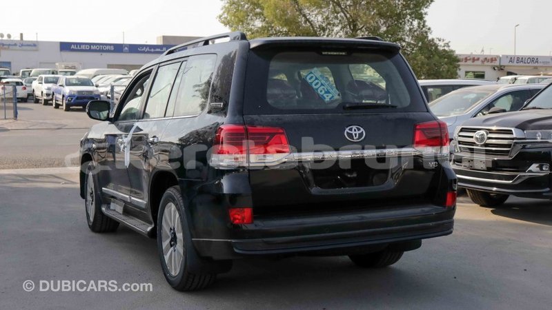 Big with watermark toyota land cruiser belait import dubai 1736