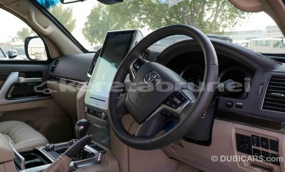 Buy Import Toyota Land Cruiser White Car in Import - Dubai in Belait Buy Import Toyota Land Cruiser White Car in Import - Dubai in Belait