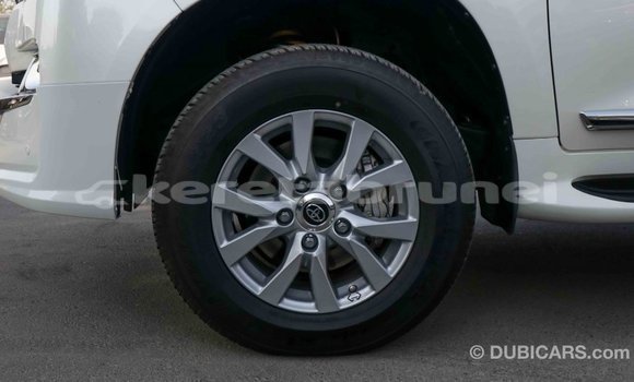 Buy Import Toyota Land Cruiser White Car in Import - Dubai in Belait Buy Import Toyota Land Cruiser White Car in Import - Dubai in Belait