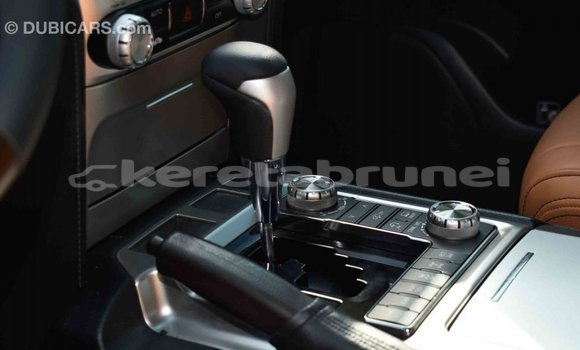 Buy Import Toyota Land Cruiser White Car in Import - Dubai in Belait Buy Import Toyota Land Cruiser White Car in Import - Dubai in Belait