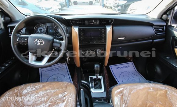 Buy Import Toyota Fortuner White Car in Import - Dubai in Belait Buy Import Toyota Fortuner White Car in Import - Dubai in Belait