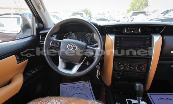 Buy Import Toyota Fortuner White Car in Import - Dubai in Belait Buy Import Toyota Fortuner White Car in Import - Dubai in Belait