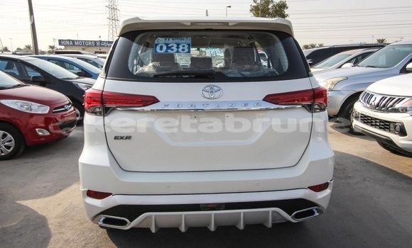 Buy Import Toyota Fortuner White Car in Import - Dubai in Belait Buy Import Toyota Fortuner White Car in Import - Dubai in Belait