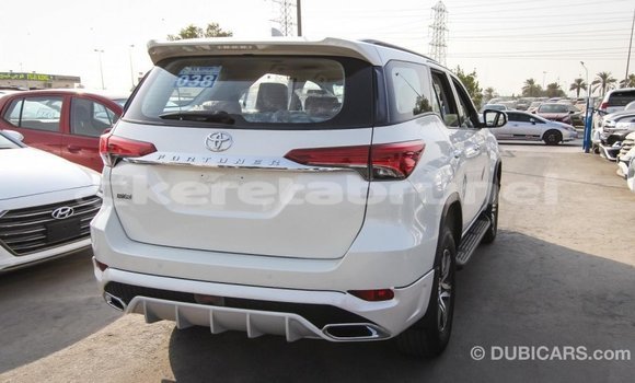 Buy Import Toyota Fortuner White Car in Import - Dubai in Belait Buy Import Toyota Fortuner White Car in Import - Dubai in Belait