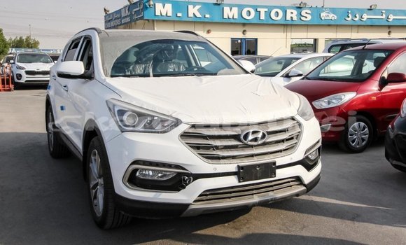 Buy Import Hyundai Santa Fe White Car in Import - Dubai in Belait Buy Import Hyundai Santa Fe White Car in Import - Dubai in Belait
