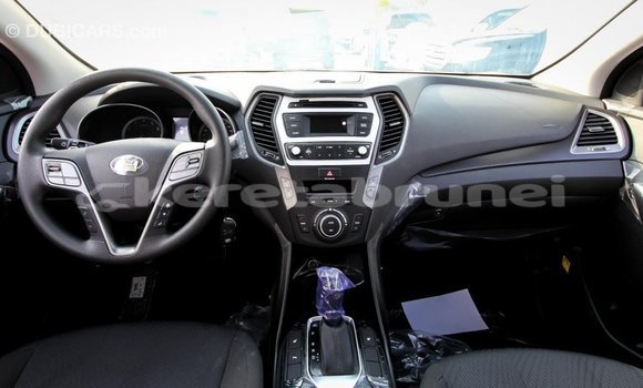 Buy Import Hyundai Santa Fe White Car in Import - Dubai in Belait Buy Import Hyundai Santa Fe White Car in Import - Dubai in Belait