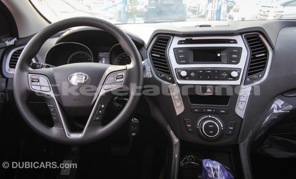 Buy Import Hyundai Santa Fe White Car in Import - Dubai in Belait Buy Import Hyundai Santa Fe White Car in Import - Dubai in Belait
