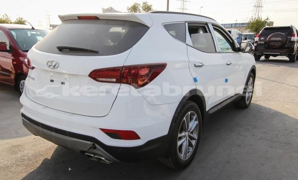 Buy Import Hyundai Santa Fe White Car in Import - Dubai in Belait Buy Import Hyundai Santa Fe White Car in Import - Dubai in Belait