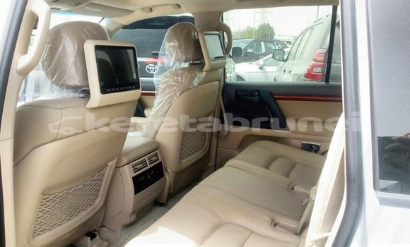 Buy Import Toyota Land Cruiser Other Car in Import - Dubai in Belait Buy Import Toyota Land Cruiser Other Car in Import - Dubai in Belait