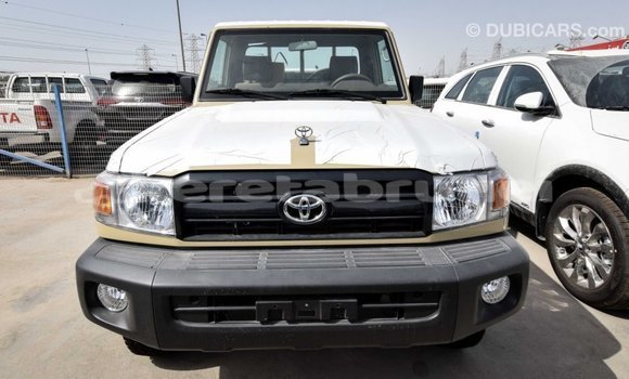 Buy Import Toyota Land Cruiser Beige Car in Import - Dubai in Belait Buy Import Toyota Land Cruiser Beige Car in Import - Dubai in Belait