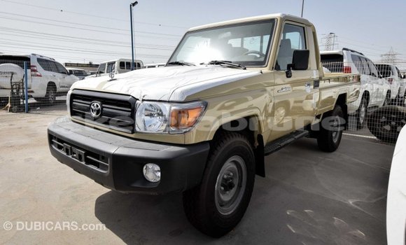 Buy Import Toyota Land Cruiser Beige Car in Import - Dubai in Belait Buy Import Toyota Land Cruiser Beige Car in Import - Dubai in Belait