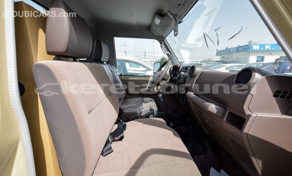 Buy Import Toyota Land Cruiser Beige Car in Import - Dubai in Belait Buy Import Toyota Land Cruiser Beige Car in Import - Dubai in Belait