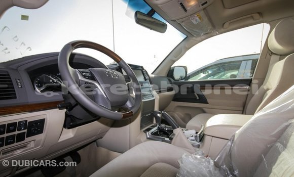 Buy Import Toyota Land Cruiser Black Car in Import - Dubai in Belait Buy Import Toyota Land Cruiser Black Car in Import - Dubai in Belait