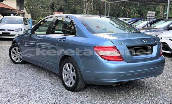 Buy Used Mercedes-Benz C-klasse Blue Car in Bandar Seri Begawan in Brunei-Muara Buy Used Mercedes-Benz C-klasse Blue Car in Bandar Seri Begawan in Brunei-Muara