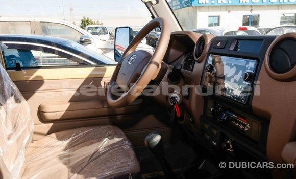 Buy Import Toyota Land Cruiser Beige Car in Import - Dubai in Belait Buy Import Toyota Land Cruiser Beige Car in Import - Dubai in Belait