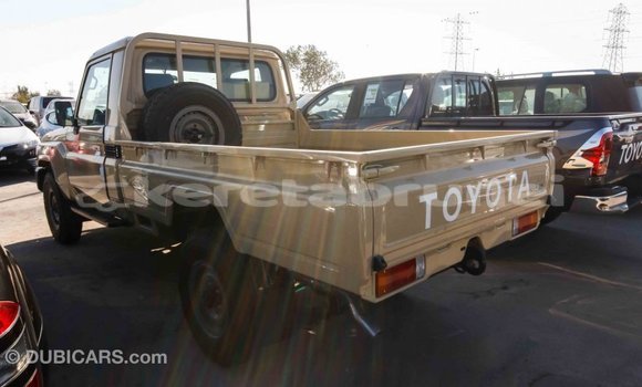 Buy Import Toyota Land Cruiser Beige Car in Import - Dubai in Belait Buy Import Toyota Land Cruiser Beige Car in Import - Dubai in Belait