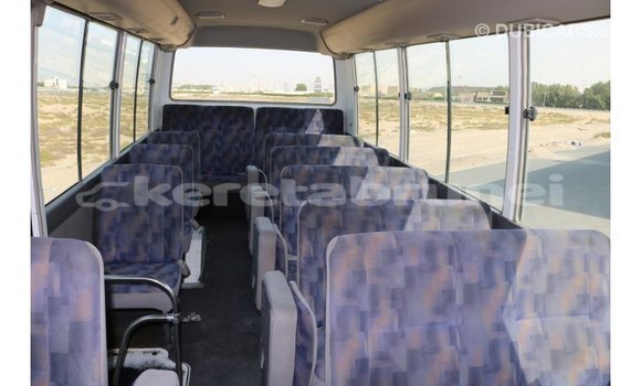 Buy Import Nissan 350Z White Car in Import - Dubai in Belait Buy Import Nissan 350Z White Car in Import - Dubai in Belait