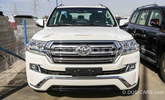 Buy Import Toyota Land Cruiser White Car in Import - Dubai in Belait Buy Import Toyota Land Cruiser White Car in Import - Dubai in Belait