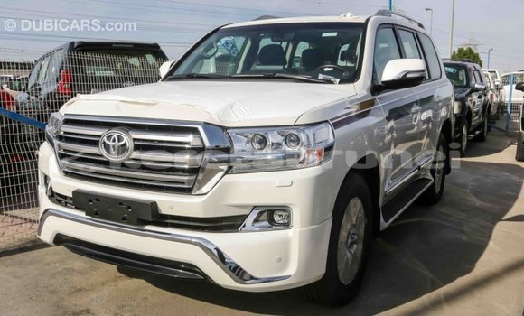 Buy Import Toyota Land Cruiser White Car in Import - Dubai in Belait Buy Import Toyota Land Cruiser White Car in Import - Dubai in Belait