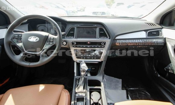 Buy Import Hyundai Sonata White Car in Import - Dubai in Belait Buy Import Hyundai Sonata White Car in Import - Dubai in Belait